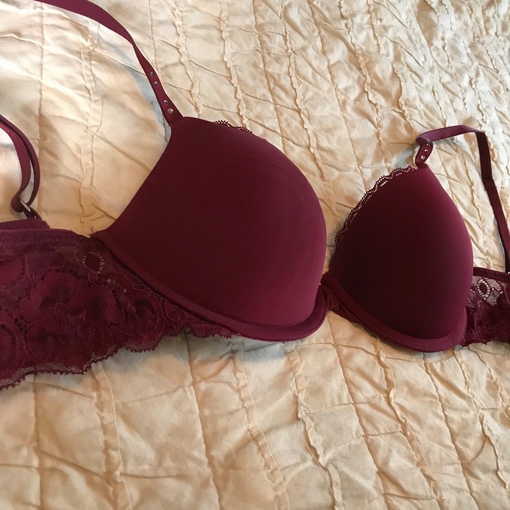 Aerie lace bra in maroon. Size 36B.